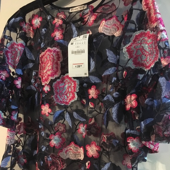 Zara Embroidered Top - Picture 4 of 4